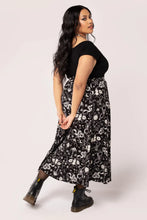 Load image into Gallery viewer, Star Sign Skirt