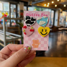 Load image into Gallery viewer, Playful Heartdrops Earrings