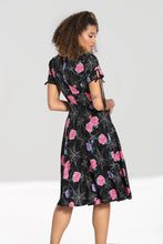 Load image into Gallery viewer, Eloise Mid Dress